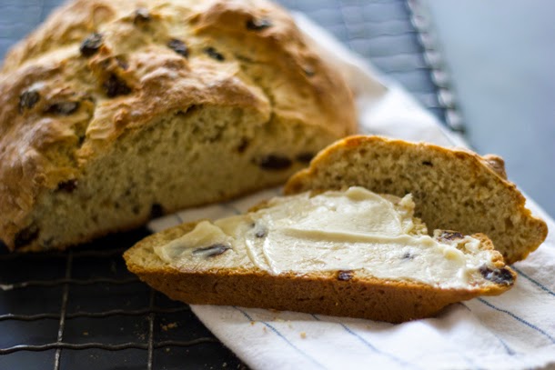 Irish Soda Bread recipe (via www.laurahager.blogspot.com)